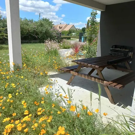 Logrment Entier 8 Personnes Circuit 24h Sillé-le-Philippe