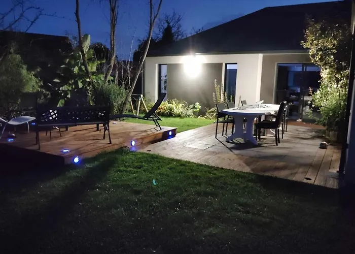 Logrment Entier 8 Personnes Circuit 24h